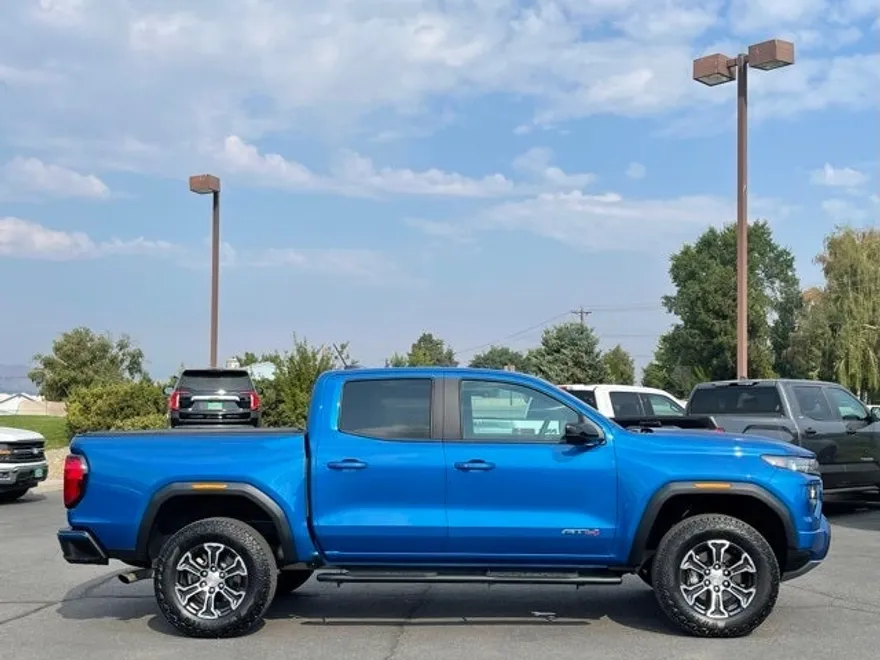 2023 Gmc Canyon AT4 photo 1