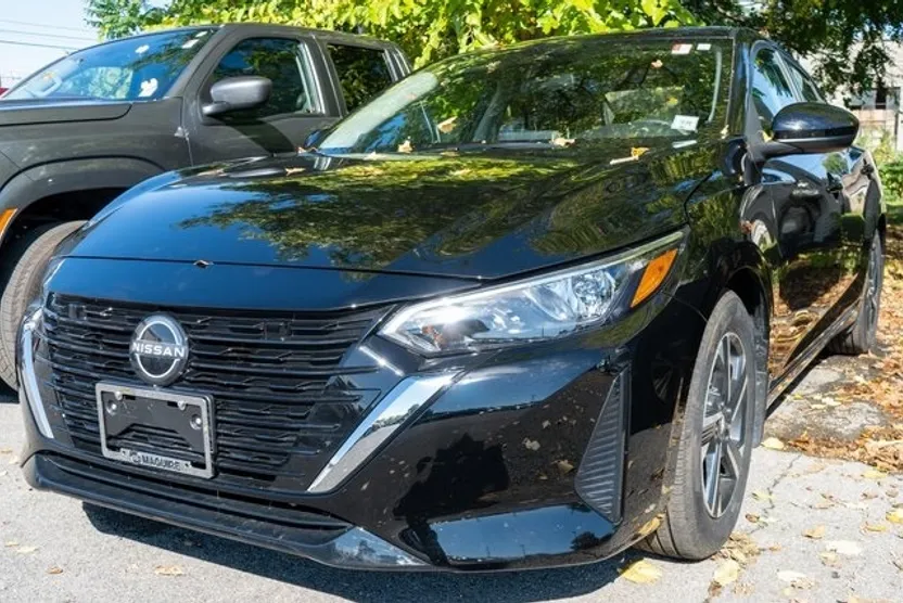 2025 Nissan Sentra SV photo 1