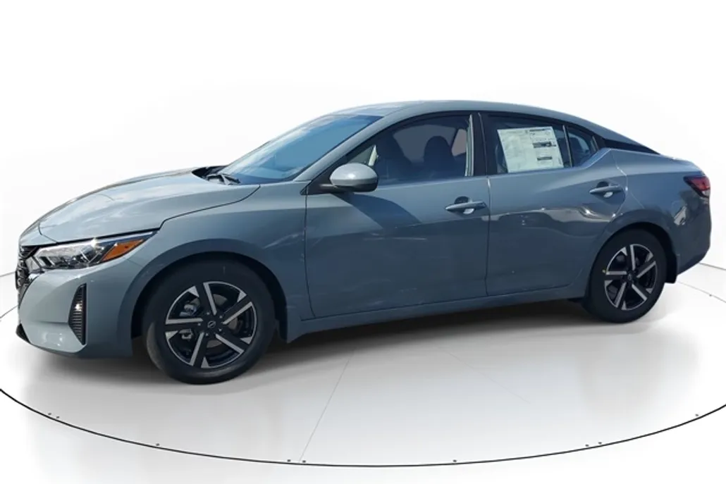 2025 Nissan Sentra SV photo 1