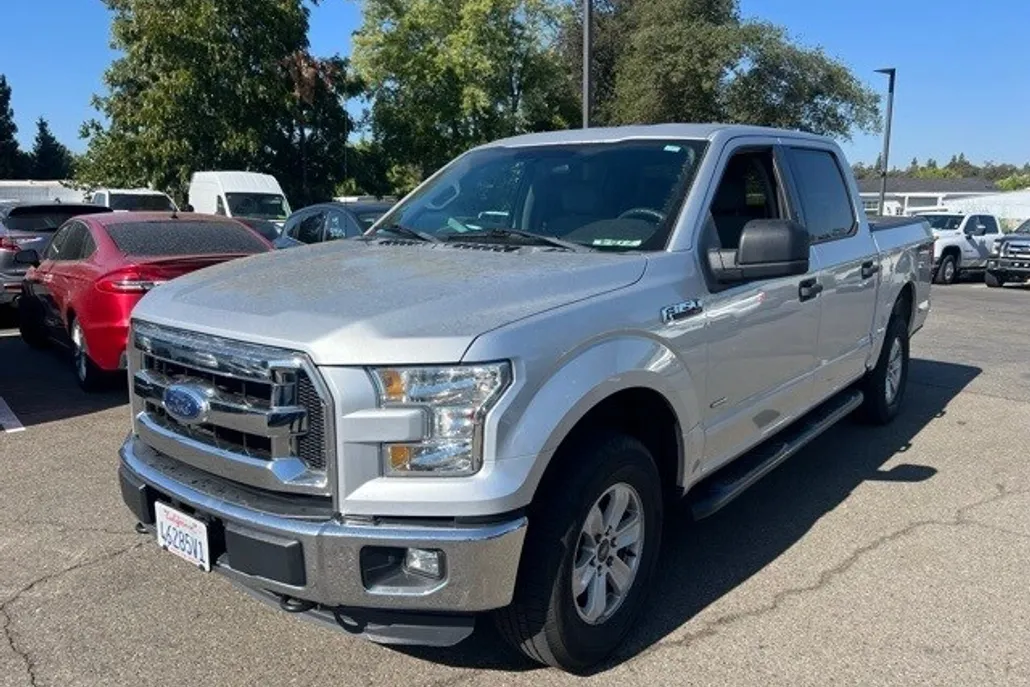 2015 Ford F-150 XLT photo 1