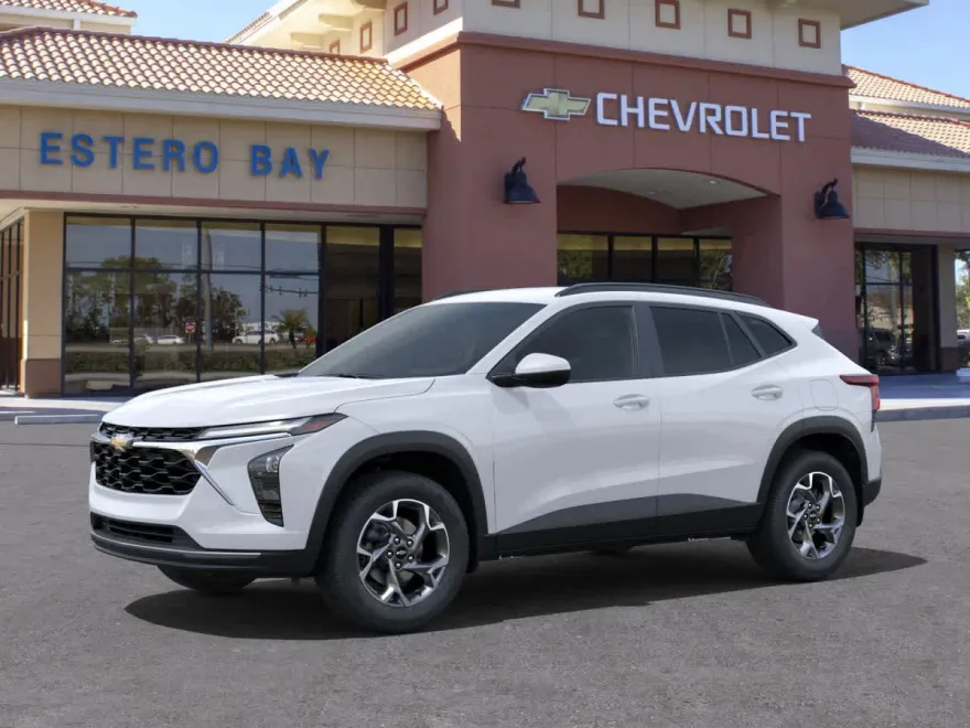 2025 Chevrolet Trax LT photo 1