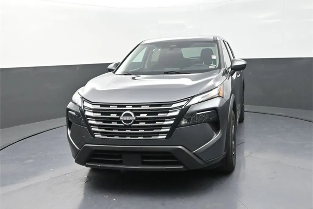 2024 Nissan Rogue SV photo 1