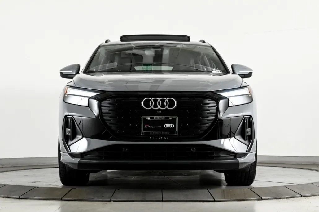 2024 Audi Q4 E-tron 55 Premium Plus photo 1