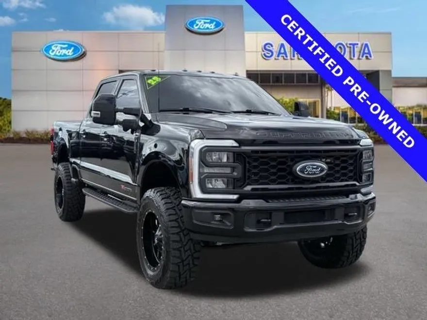 2023 Ford F-250 Lariat photo 1