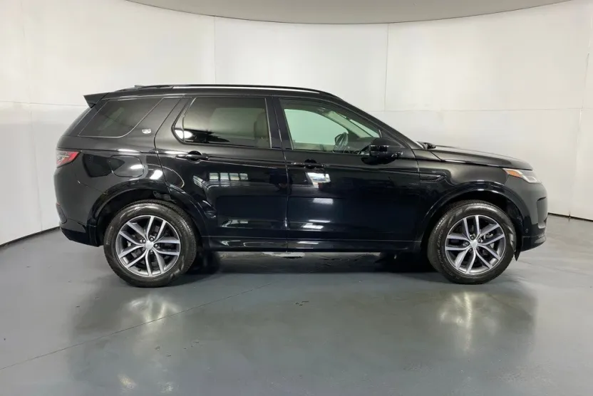 2024 Land Rover Discovery Sport S photo 1