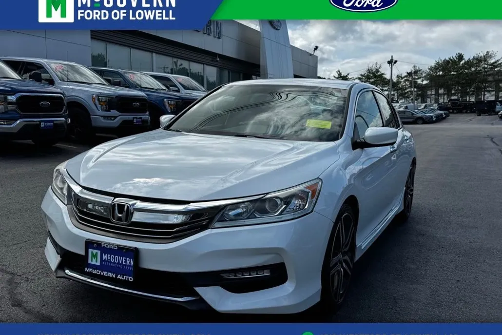2017 Honda Accord Sport photo 1