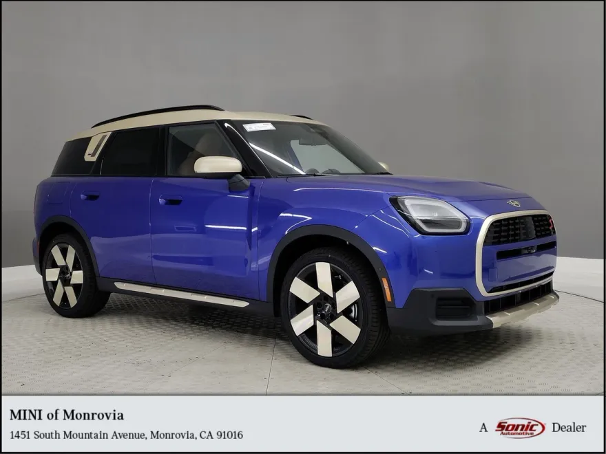 2026 Mini Countryman Iconic S ALL4 photo 1