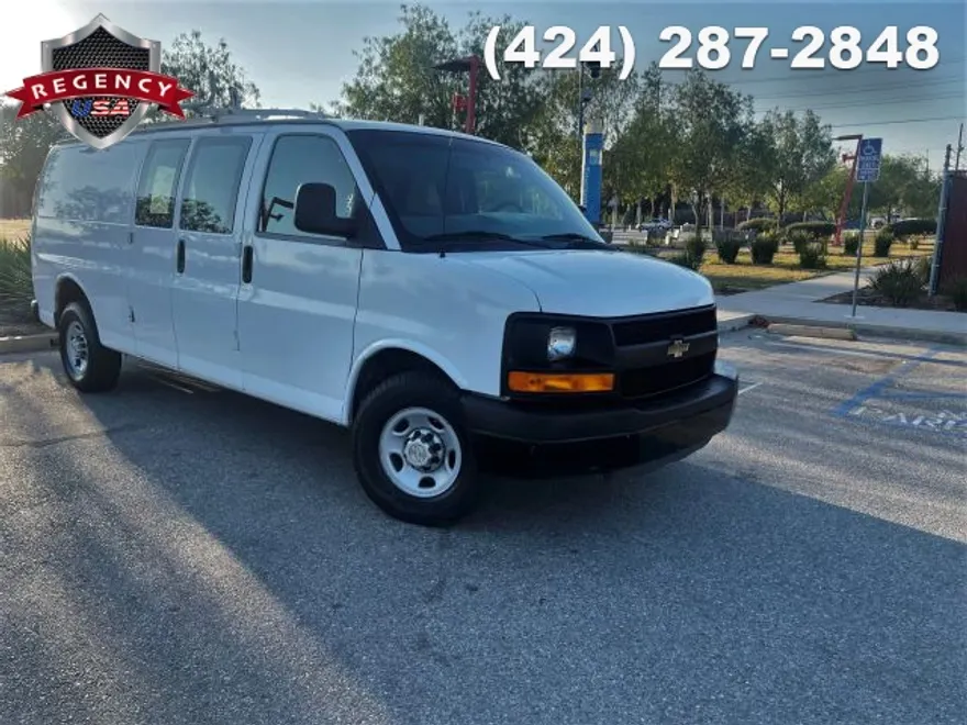 2014 Chevrolet Express 2500 Cargo Van photo 1