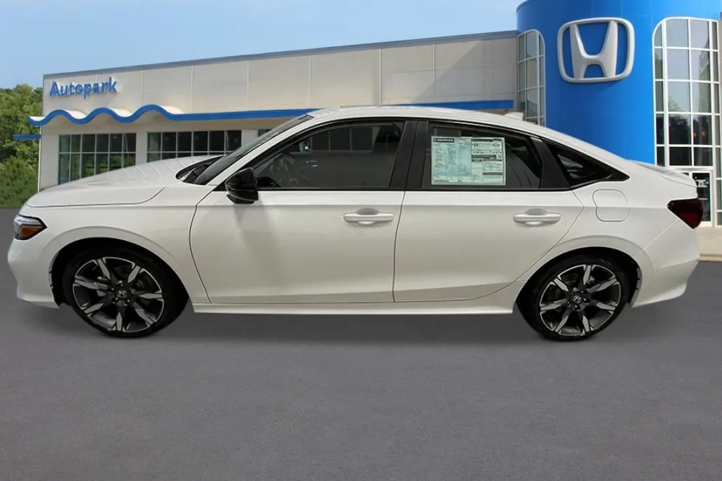 2025 Honda Civic Hybrid Sport Touring photo 1