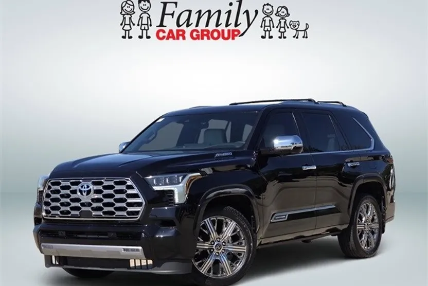 2024 Toyota Sequoia Capstone photo 1