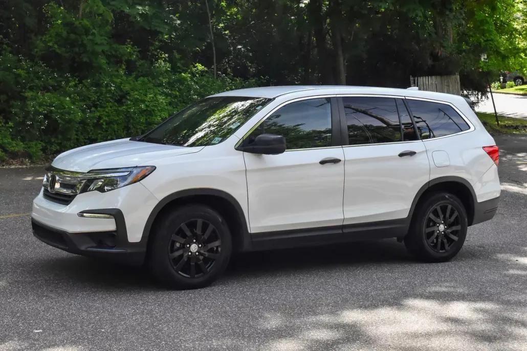2020 Honda Pilot LX photo 1