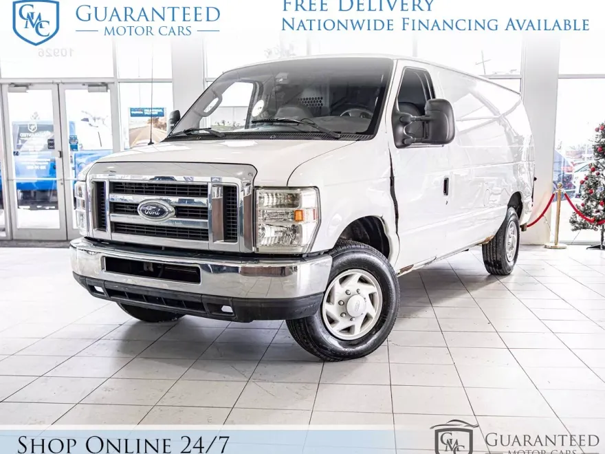 2008 Ford E-350 photo 1