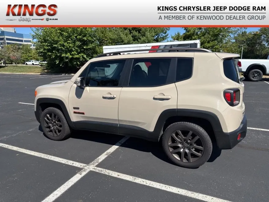 2016 Jeep Renegade Latitude photo 1