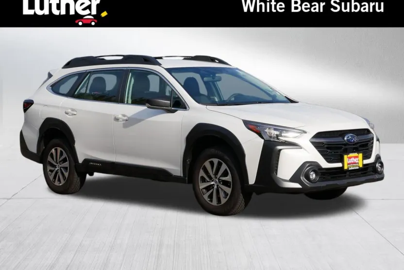 2024 Subaru Outback Base photo 1