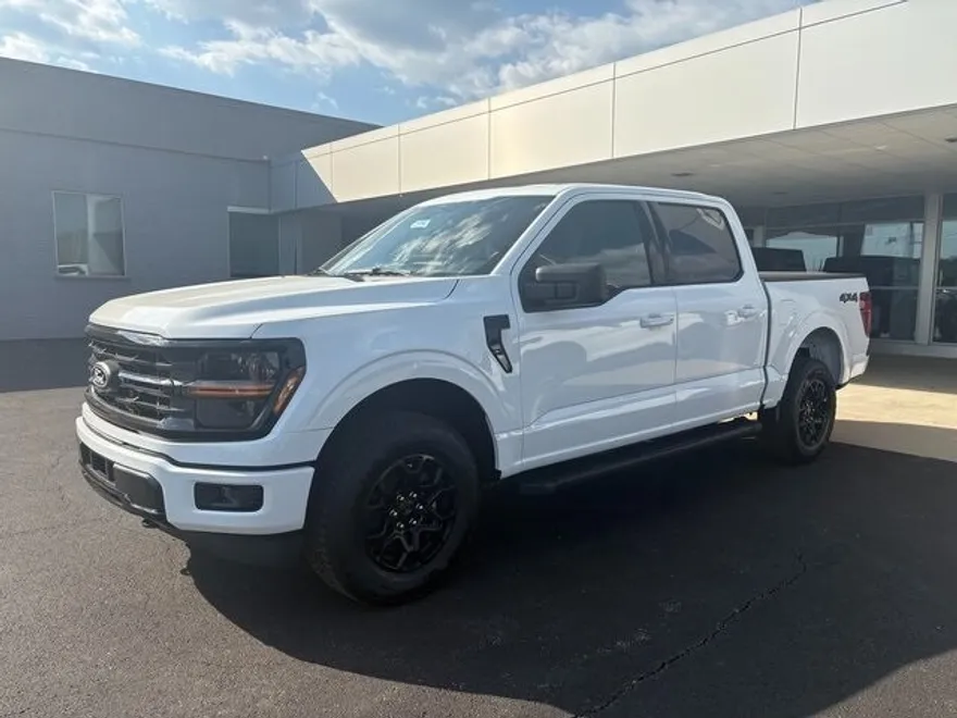 2025 Ford F-150 XLT photo 1