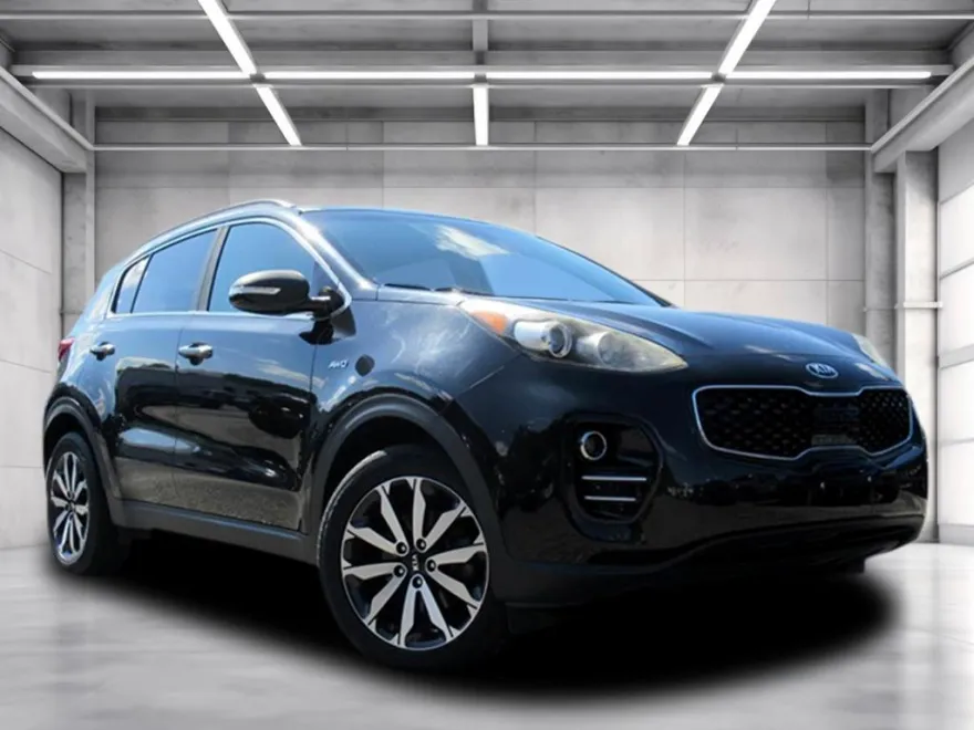 2017 Kia Sportage EX photo 1