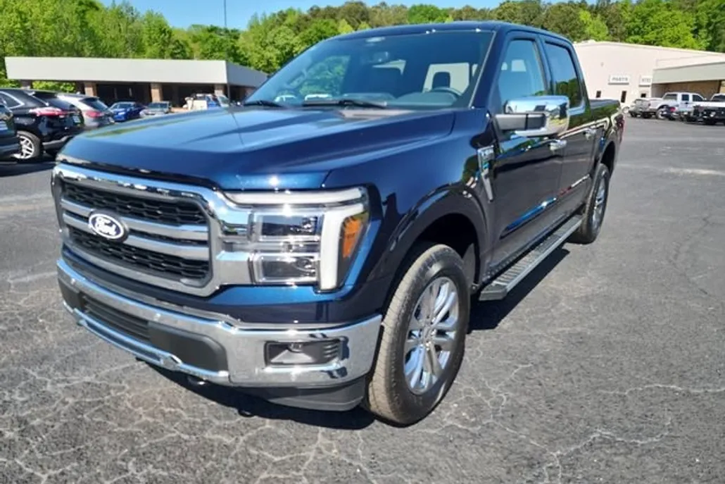 2025 Ford F-150 Lariat photo 1