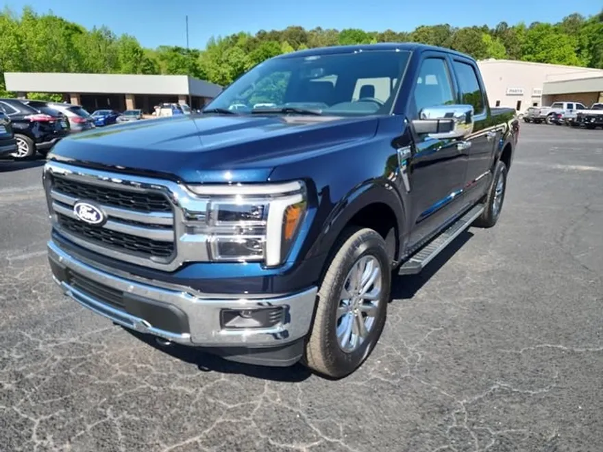 2025 Ford F-150 Lariat photo 1