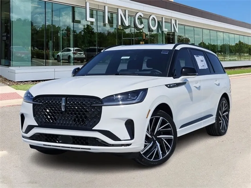 2025 Lincoln Aviator Black Label photo 1