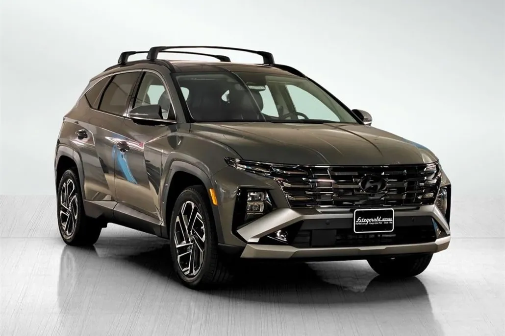 2025 Hyundai Tucson Limited photo 1