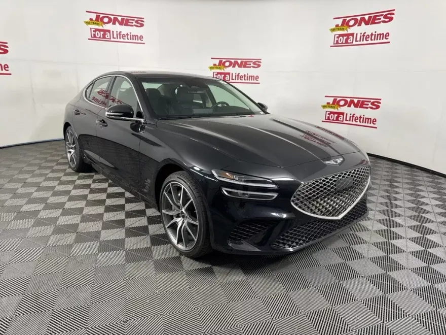 2025 Genesis G70 2.5T photo 1