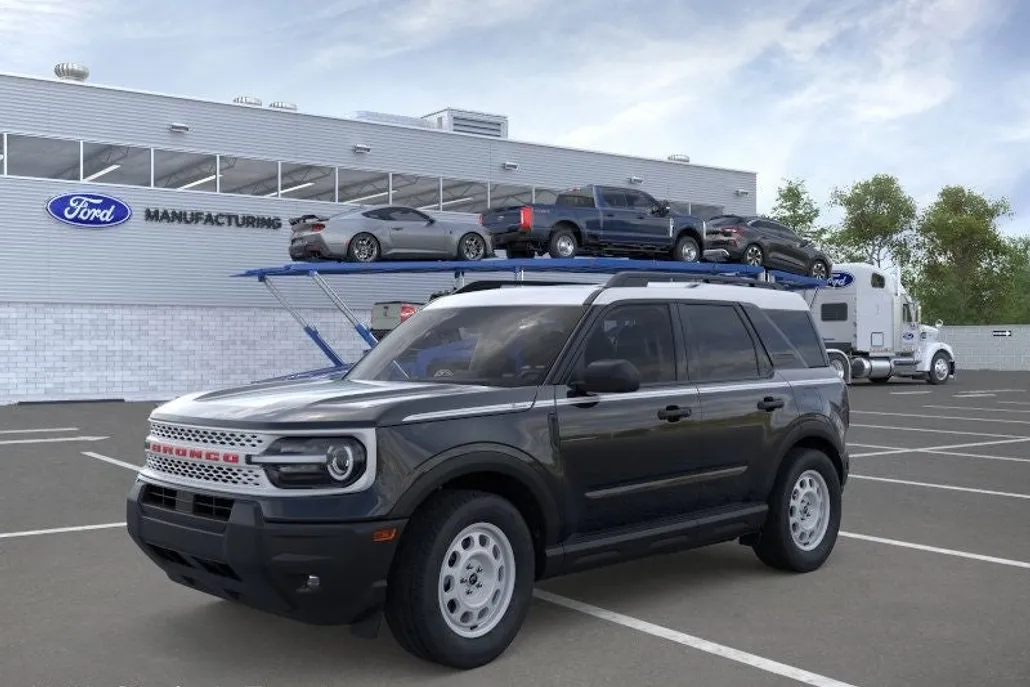 2025 Ford Bronco Sport Heritage photo 1