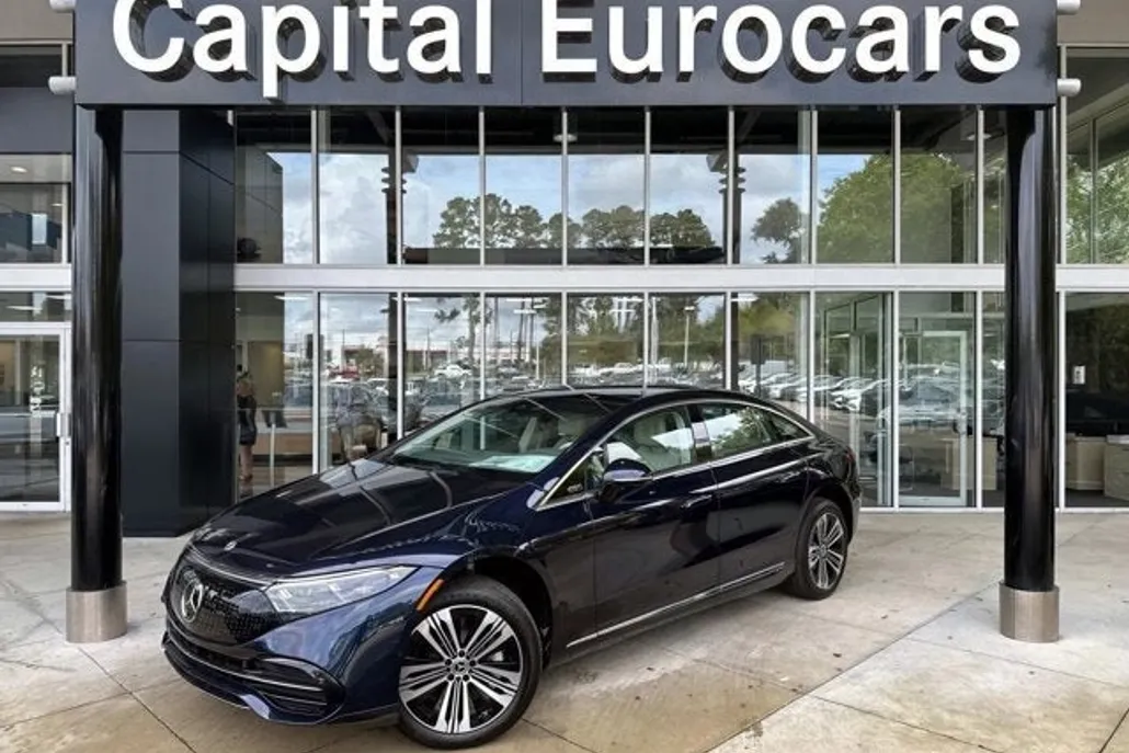 2024 Mercedes Benz EQS-Class Sedan photo 1