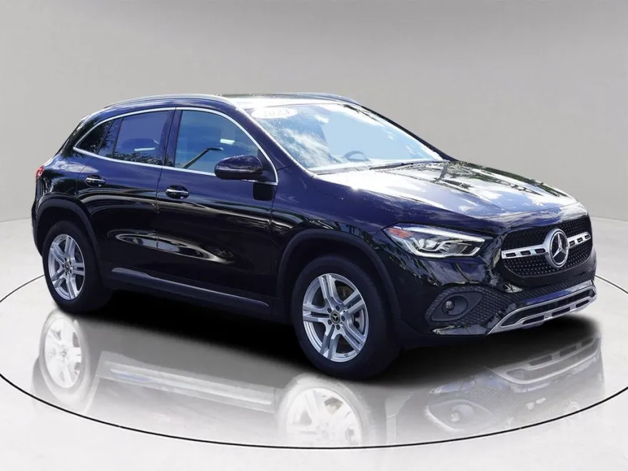2023 Mercedes Benz GLA 250 photo 1