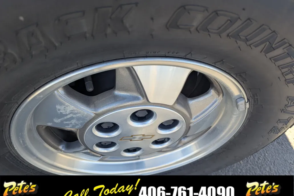 2000 Chevrolet Tahoe LS photo 1