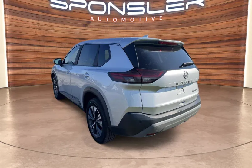 2023 Nissan Rogue SV photo 1