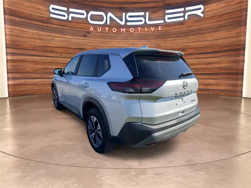 2023 Nissan Rogue SV photo 1