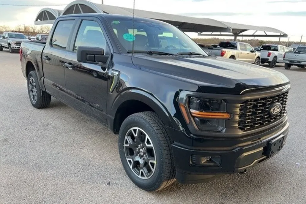 2025 Ford F-150 STX photo 1