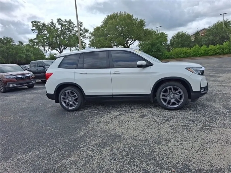 2022 Honda Passport EX-L photo 1