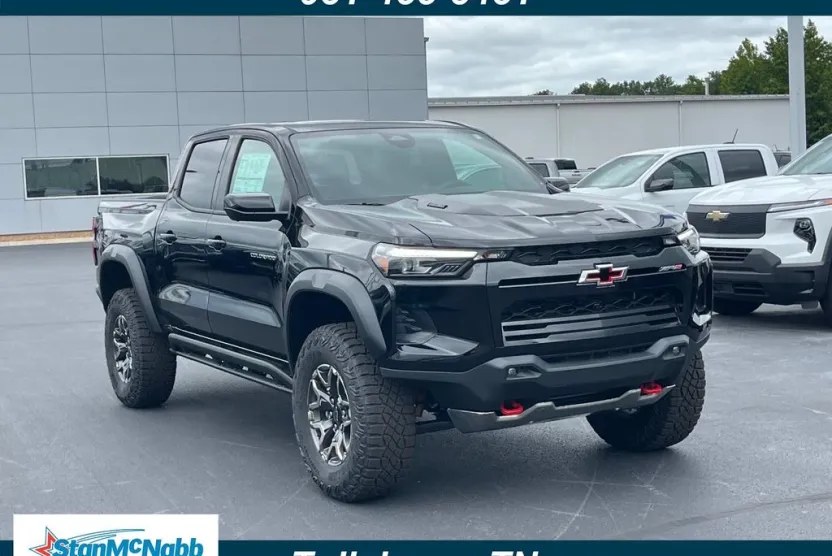 2025 Chevrolet Colorado ZR2 photo 1