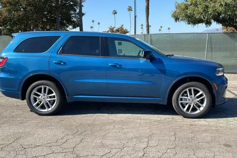 2024 Dodge Durango GT photo 1