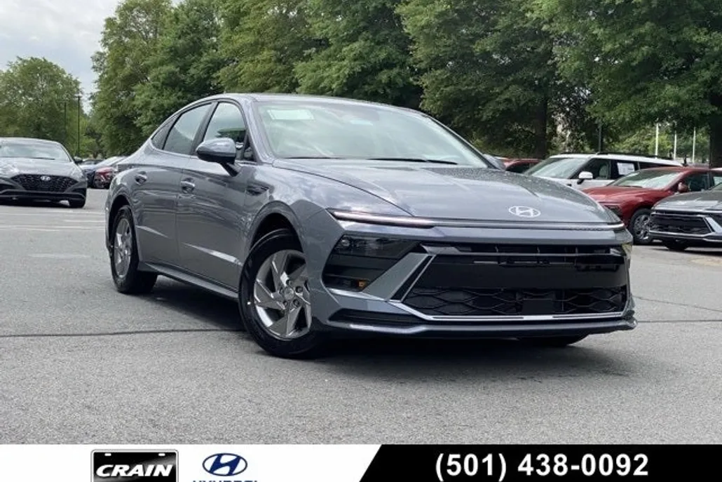 2025 Hyundai Sonata SE photo 1