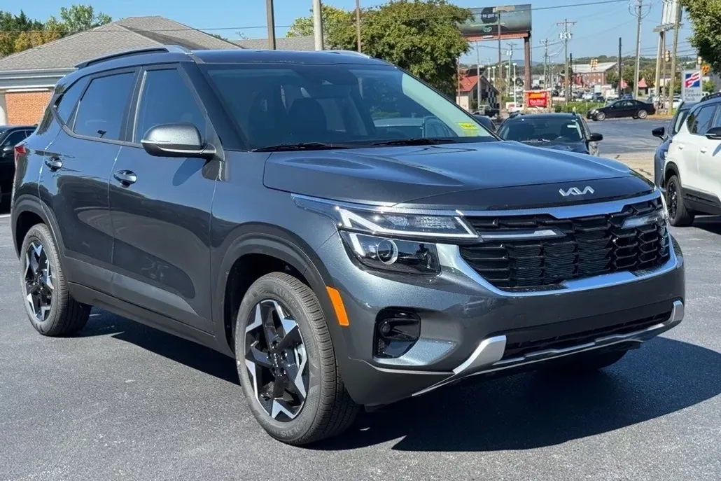 2026 Kia Seltos S photo 1