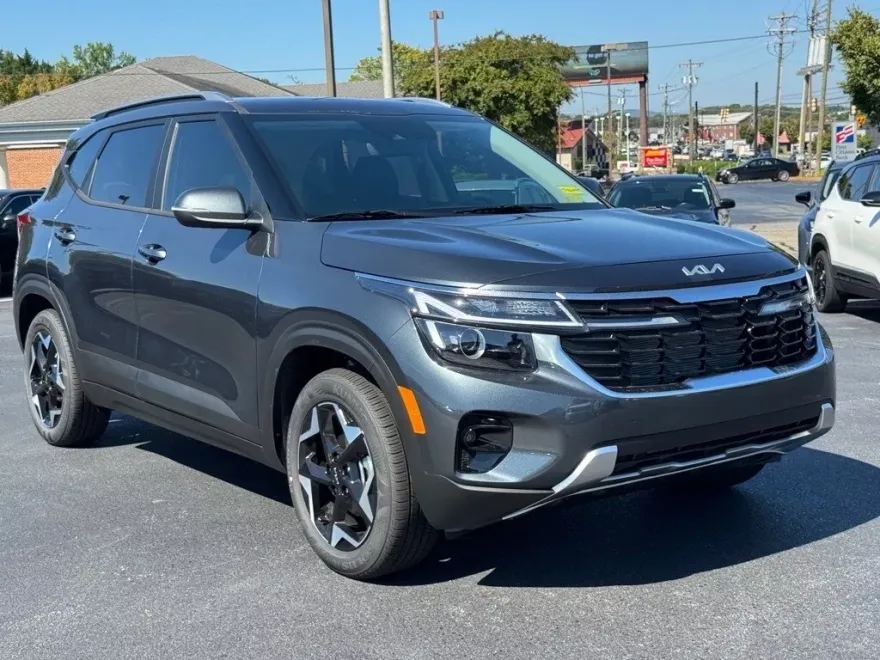 2026 Kia Seltos S photo 1