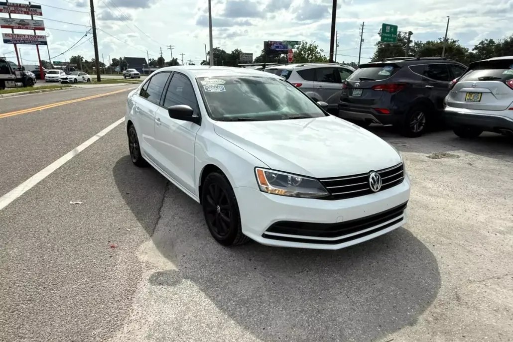 2015 Volkswagen Jetta 1.8T photo 1