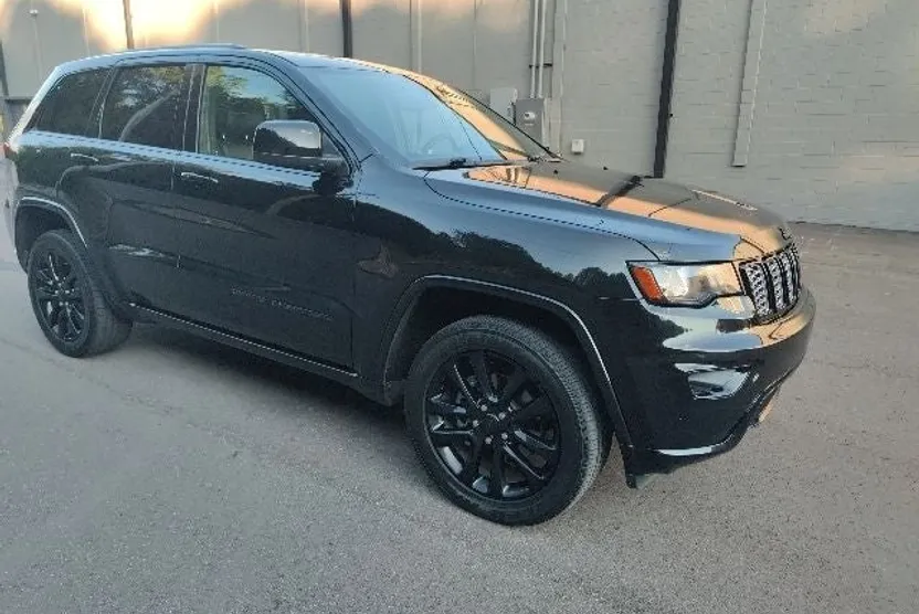 2020 Jeep Grand Cherokee Altitude photo 1