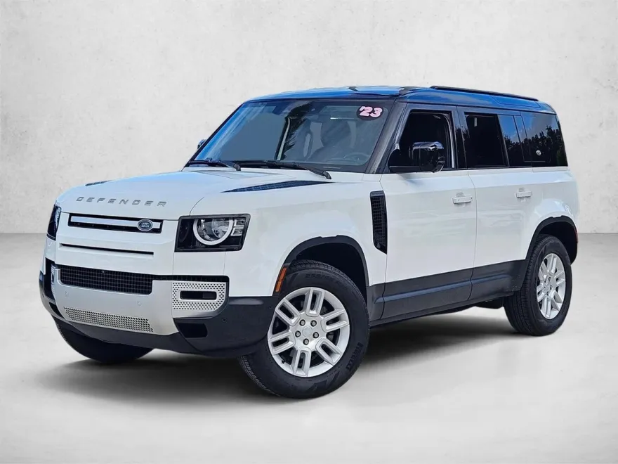 2023 Land Rover Defender 110 S photo 1