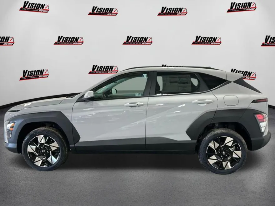 2025 Hyundai Kona SEL photo 1