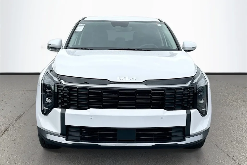 2026 Kia Sportage EX photo 1