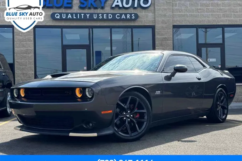 2019 Dodge Challenger R/T photo 1