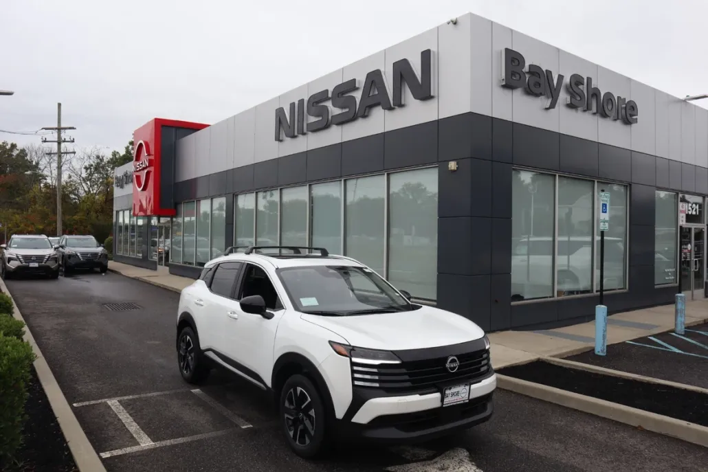 2026 Nissan Kicks SV photo 1