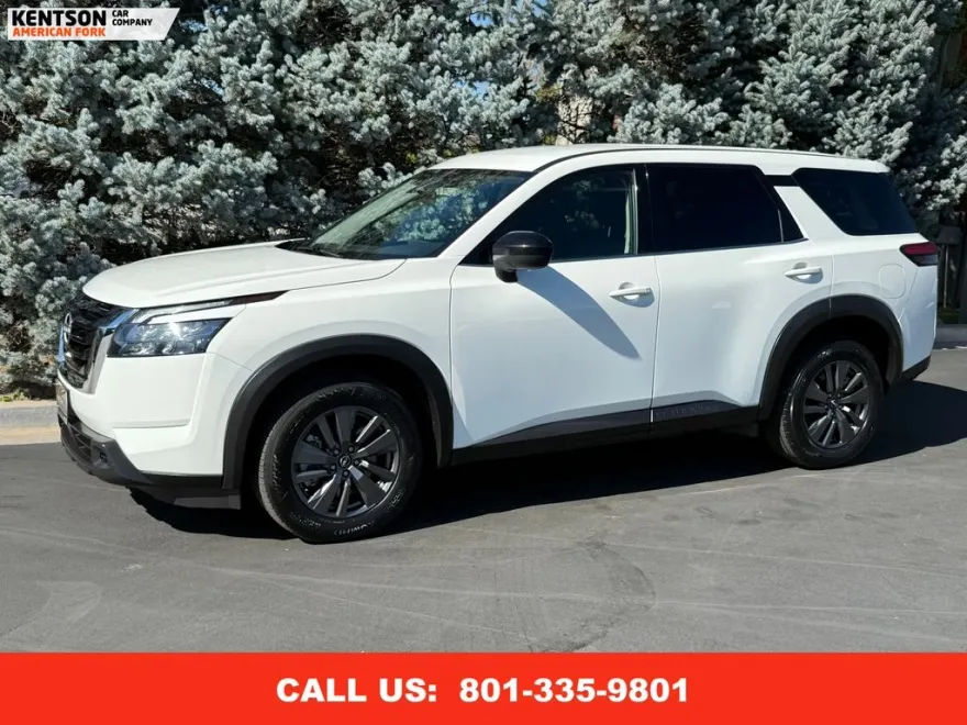 2024 Nissan Pathfinder S photo 1