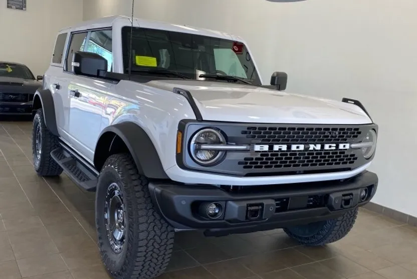 2025 Ford Bronco Badlands photo 1