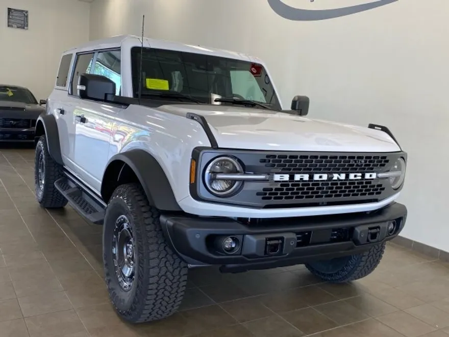 2025 Ford Bronco Badlands photo 1