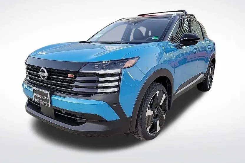 2026 Nissan Kicks SR photo 1
