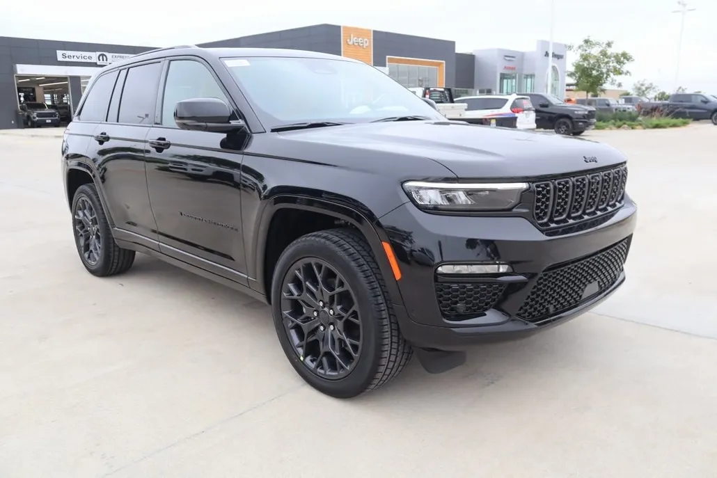 2025 Jeep Grand Cherokee Summit photo 1